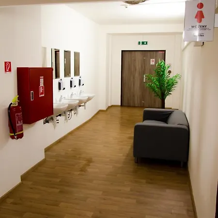 אכסניה Milex *