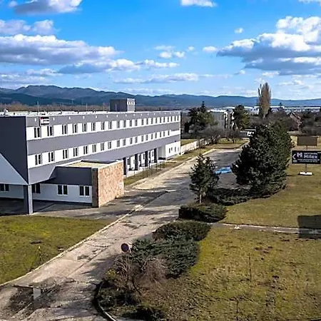 Hostel Milex Nove Mesto nad Vahom