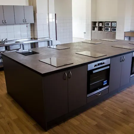 אכסניה Milex *